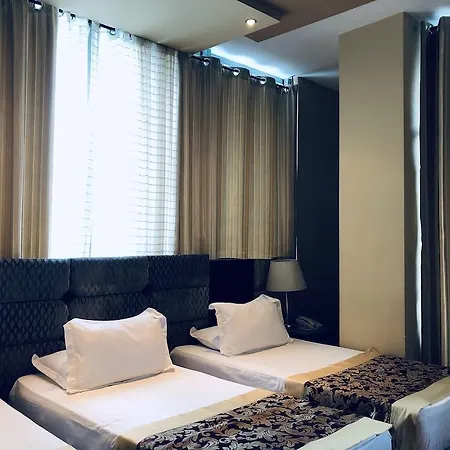 Hotel Arifi