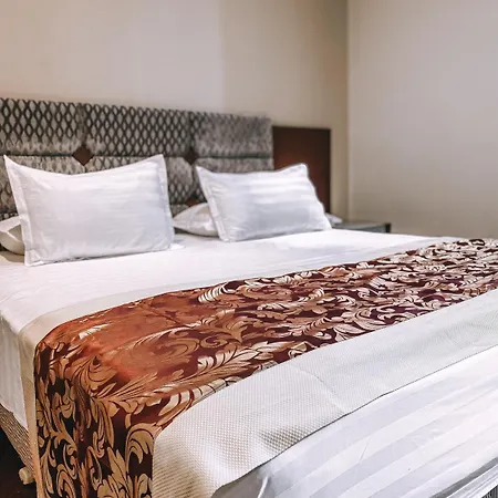 Arifi Hotel