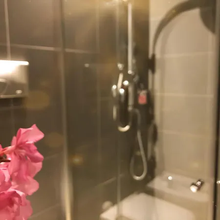 Arifi Otel 4*
